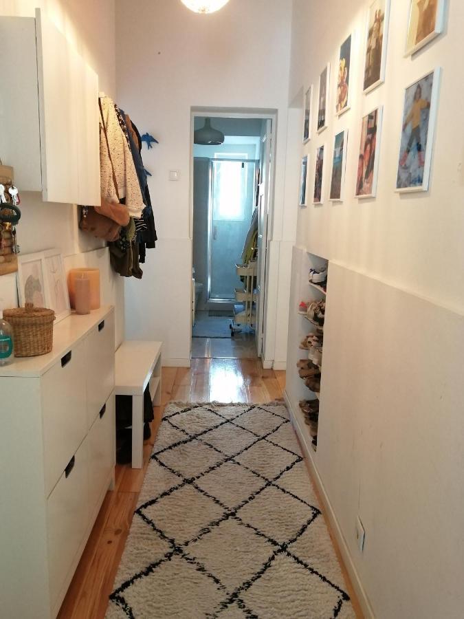 Apartamento Encantador Com Patio リスボン エクステリア 写真